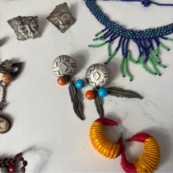 Colorful Beaded Jewelry Set - Picture 2 of 4